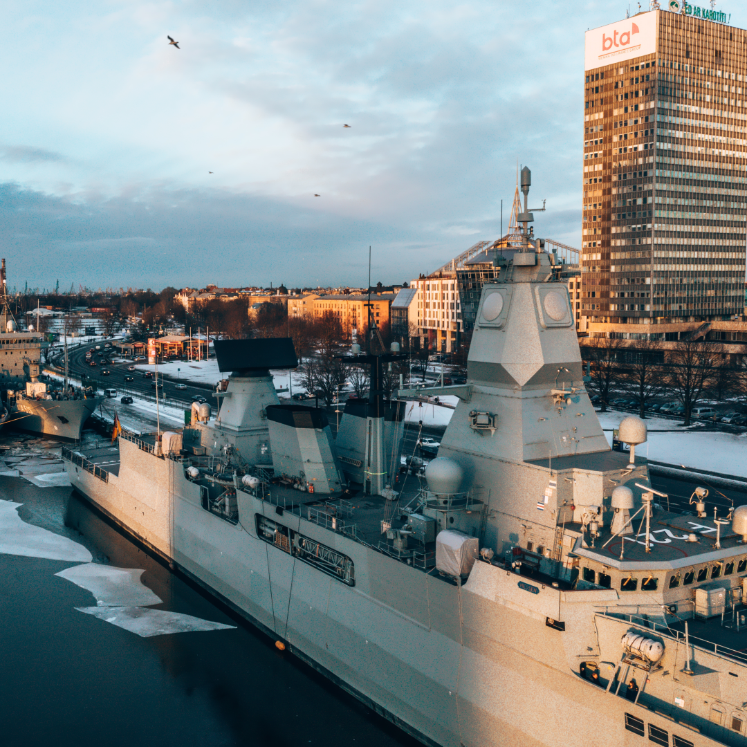 Lumel N30U: Pressure Measurement Solutions for Ships and Submarines
