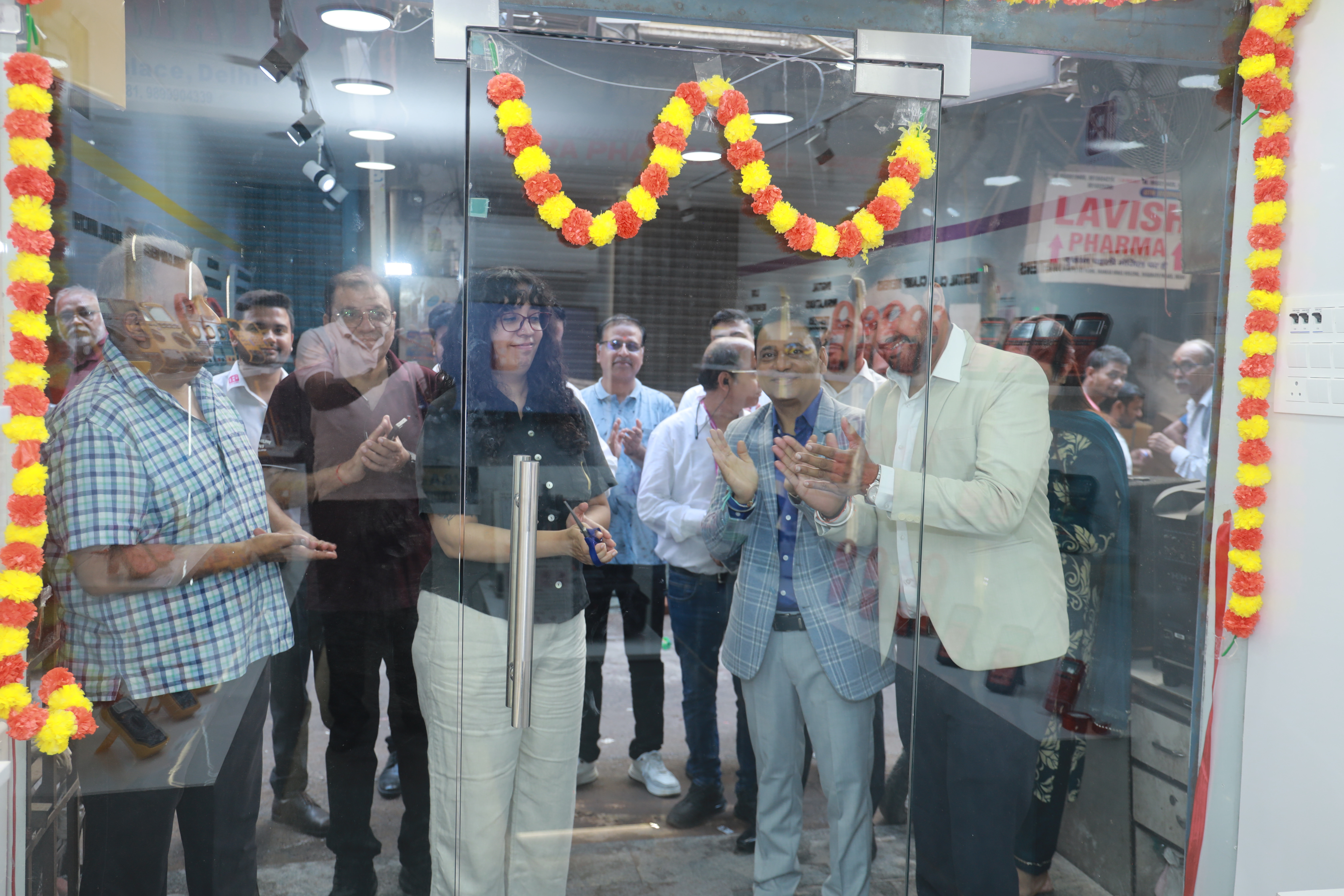 Introducing the Rishabh & V&A TMI Experience Center, Delhi