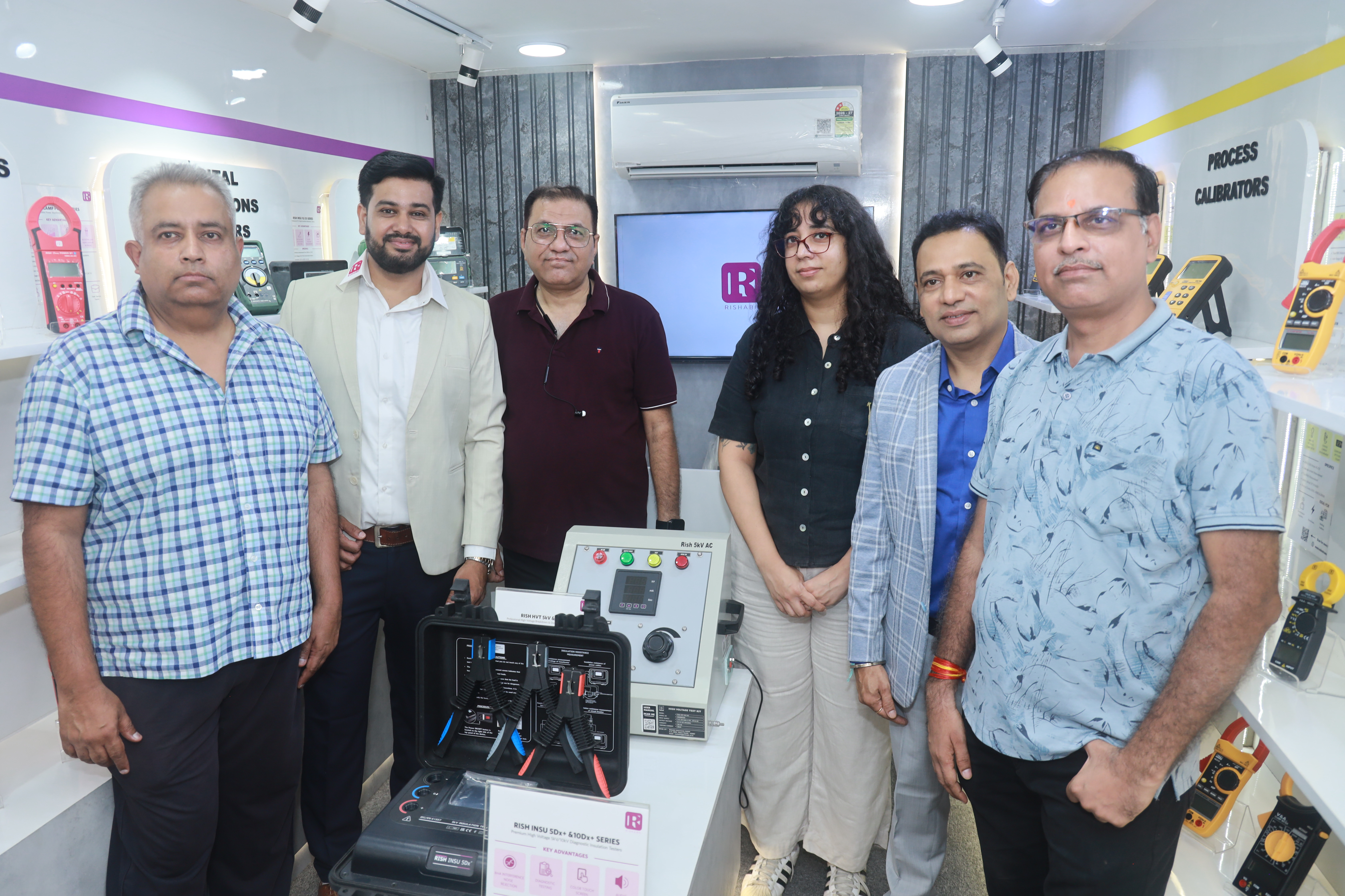 Introducing the Rishabh & V&A TMI Experience Center, Delhi