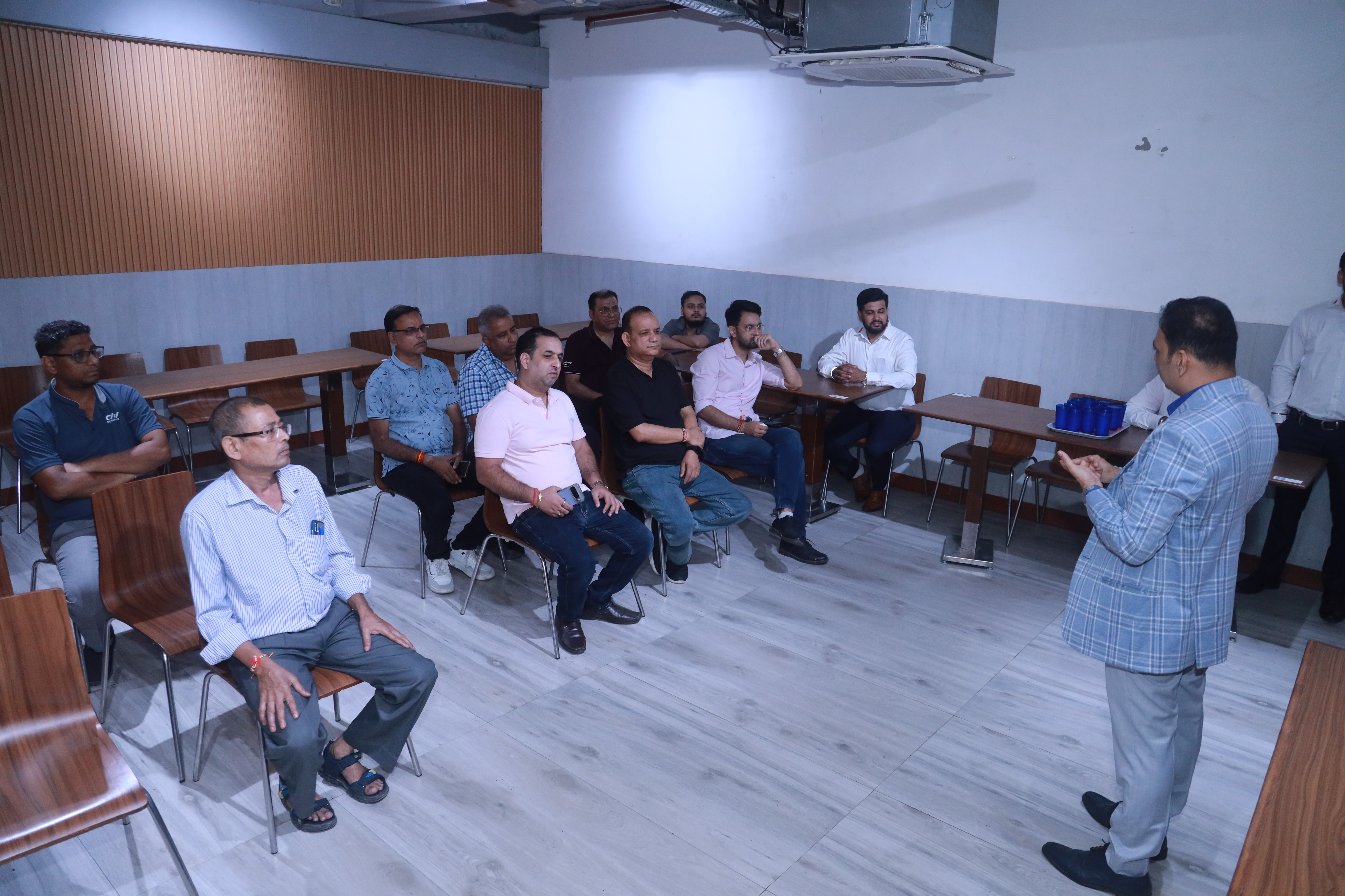 Introducing the Rishabh & V&A TMI Experience Center, Delhi